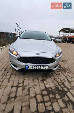 Ford Focus  2015