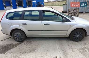 Ford Focus  2005