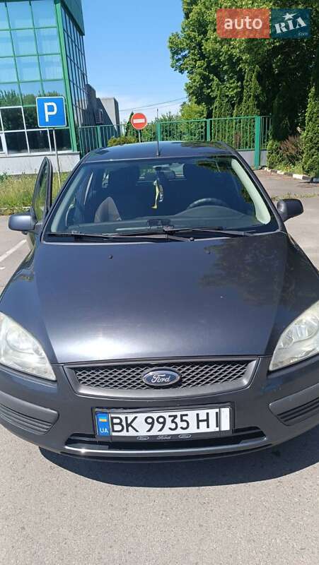 Легкові Ford Focus