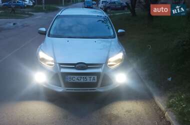 Ford Focus  2012