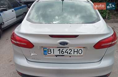 Ford Focus  2015