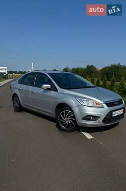 Ford Focus  2011