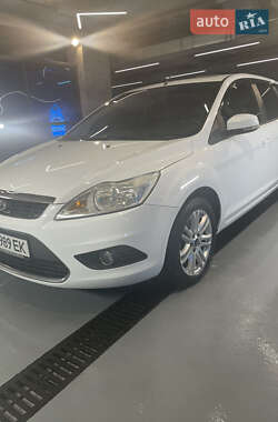Ford Focus  2010