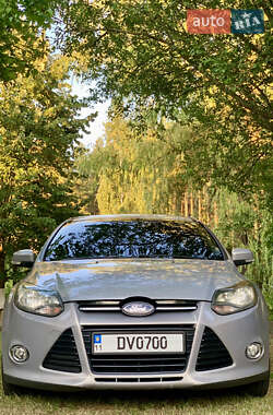 Ford Focus  2011