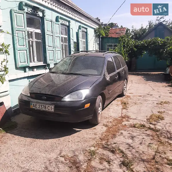 Ford Focus 2000