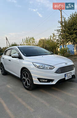 Ford Focus  2015