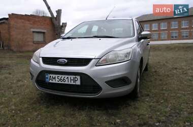 Ford Focus  2010