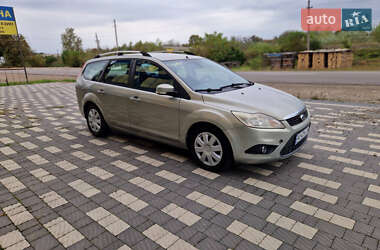 Ford Focus  2010