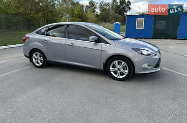 Ford Focus  2013