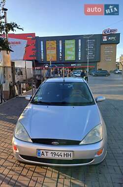 Ford Focus  2000