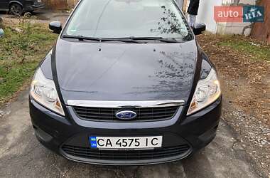 Ford Focus  2010