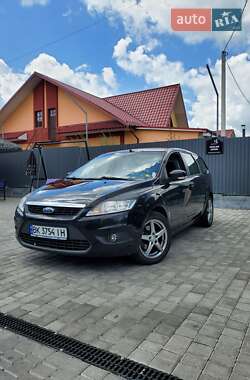 Ford Focus  2010