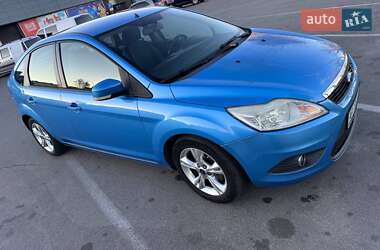 Ford Focus  2010