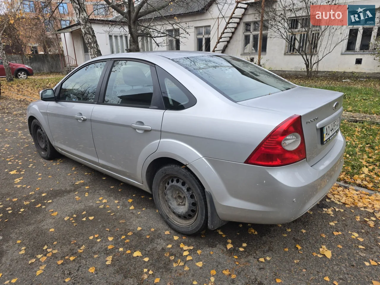 2010 Ford Focus - мініатюра 2