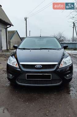 Ford Focus  2011