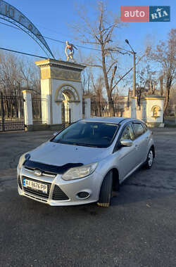 Ford Focus  2011