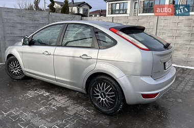 Ford Focus  2011