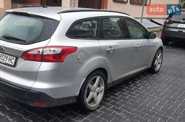 Ford Focus  2012