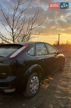 Ford Focus  2010