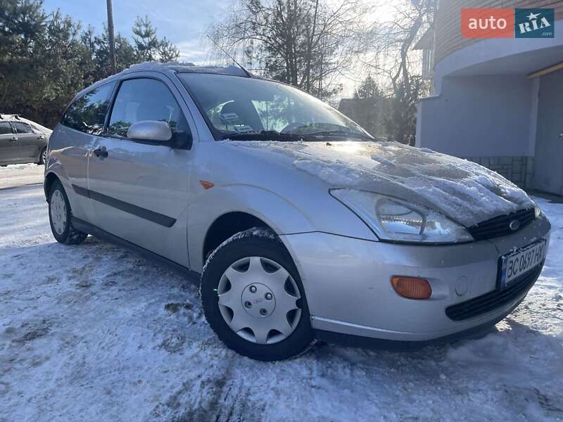 Хетчбек Ford Focus