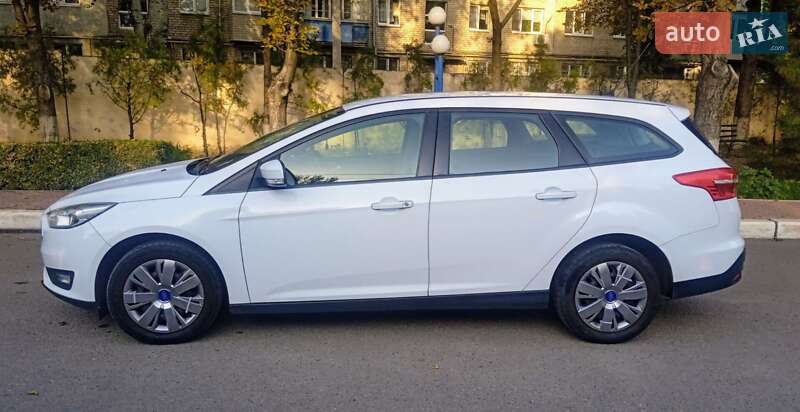 Седан Ford Focus 2017 в Запорожье фото 7 Седан Ford Focus 2017 в Запорожье