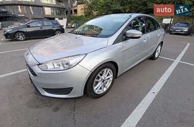 Ford Focus  2015