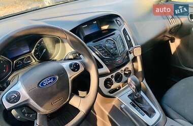 Ford Focus  2014