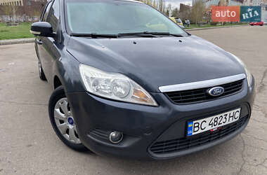 Ford Focus  2010