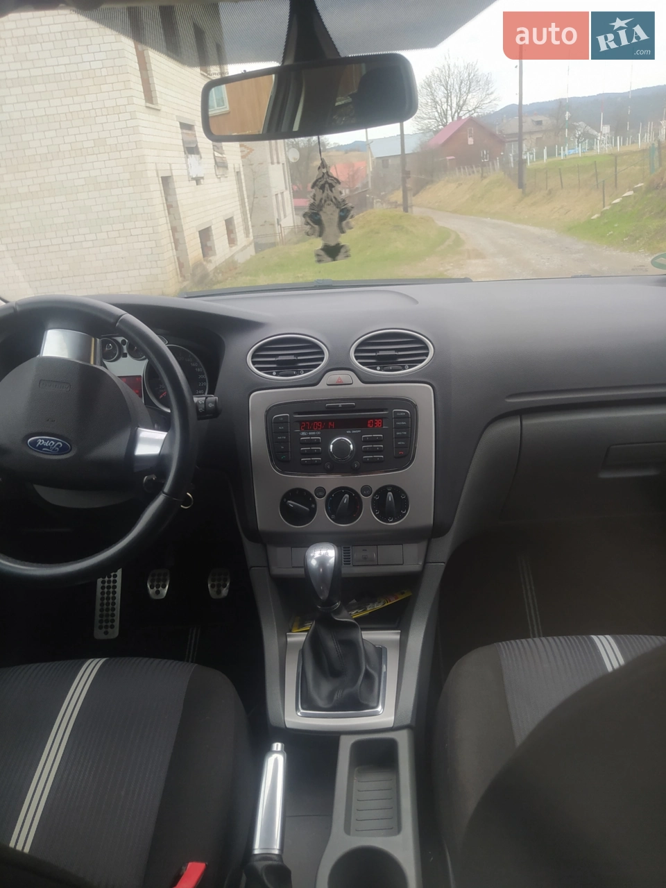 2010 Ford Focus - мініатюра 2