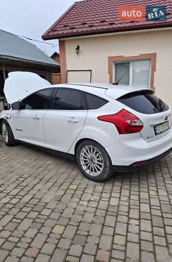 Ford Focus  2012