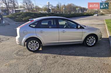 Ford Focus  2010