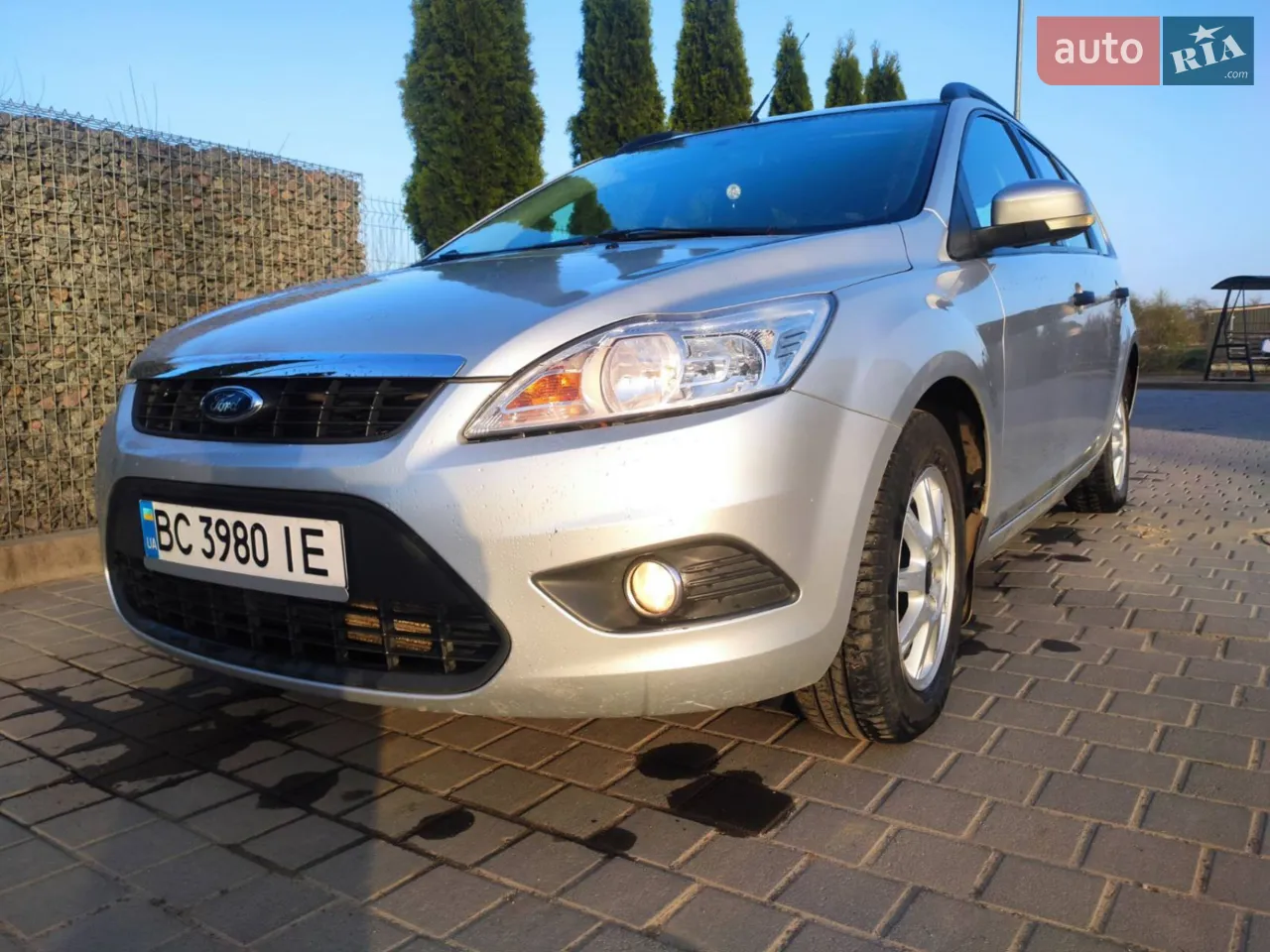 2010 Ford Focus - мініатюра 2