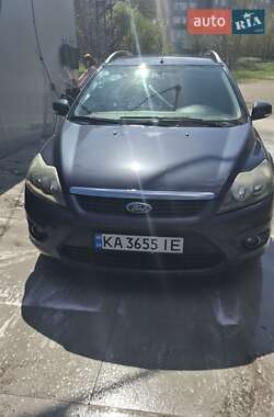Ford Focus  2010