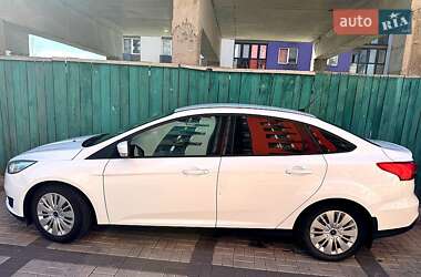 Ford Focus  2016