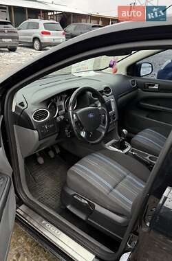 Ford Focus  2008