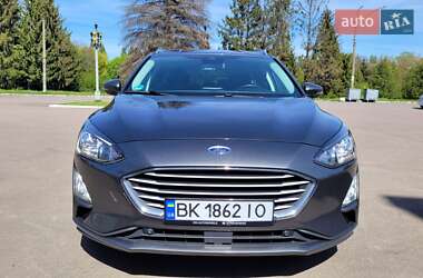 Ford Focus  2021