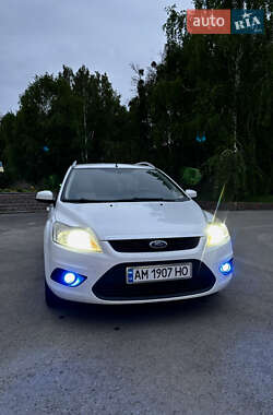 Ford Focus  2010