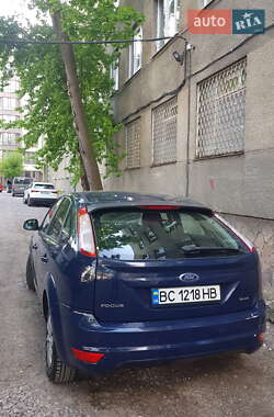 Ford Focus  2011