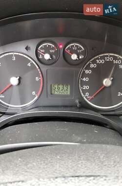 Ford Focus  2005