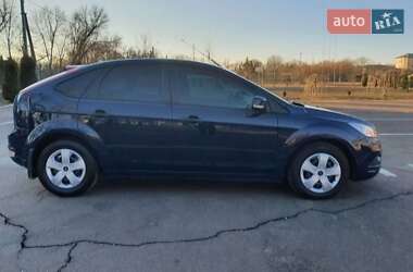 Ford Focus  2011