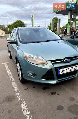 Ford Focus  2011
