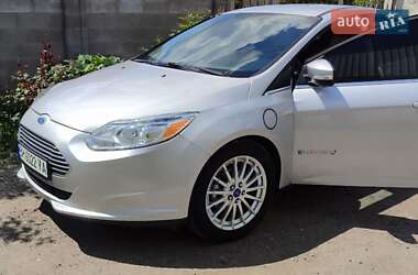 Ford Focus  2012