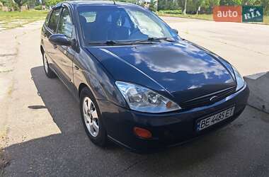 Ford Focus  2001