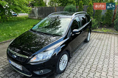 Ford Focus  2010