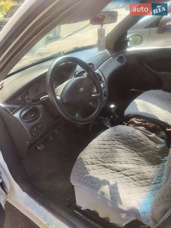 Універсал Ford Focus 2000 в Вінниці