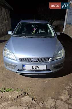 Ford Focus  2005