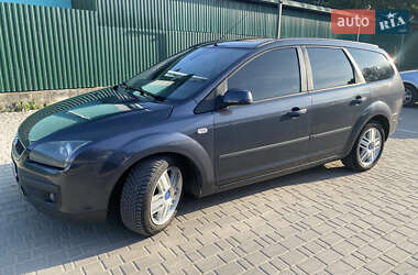 Ford Focus  2005