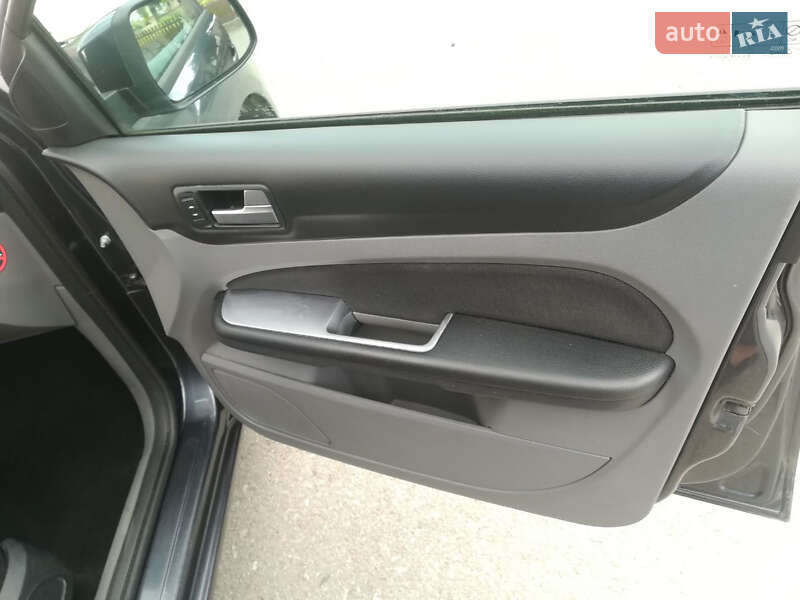 Універсал Ford Focus 2010 в Львові