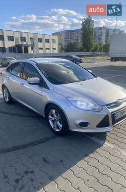 Ford Focus  2013