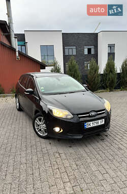Ford Focus  2011